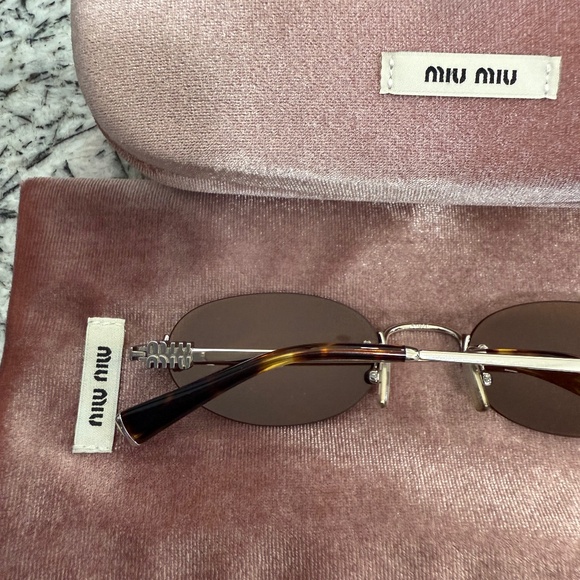 Miu miu sunglasses - Picture 7 of 9
